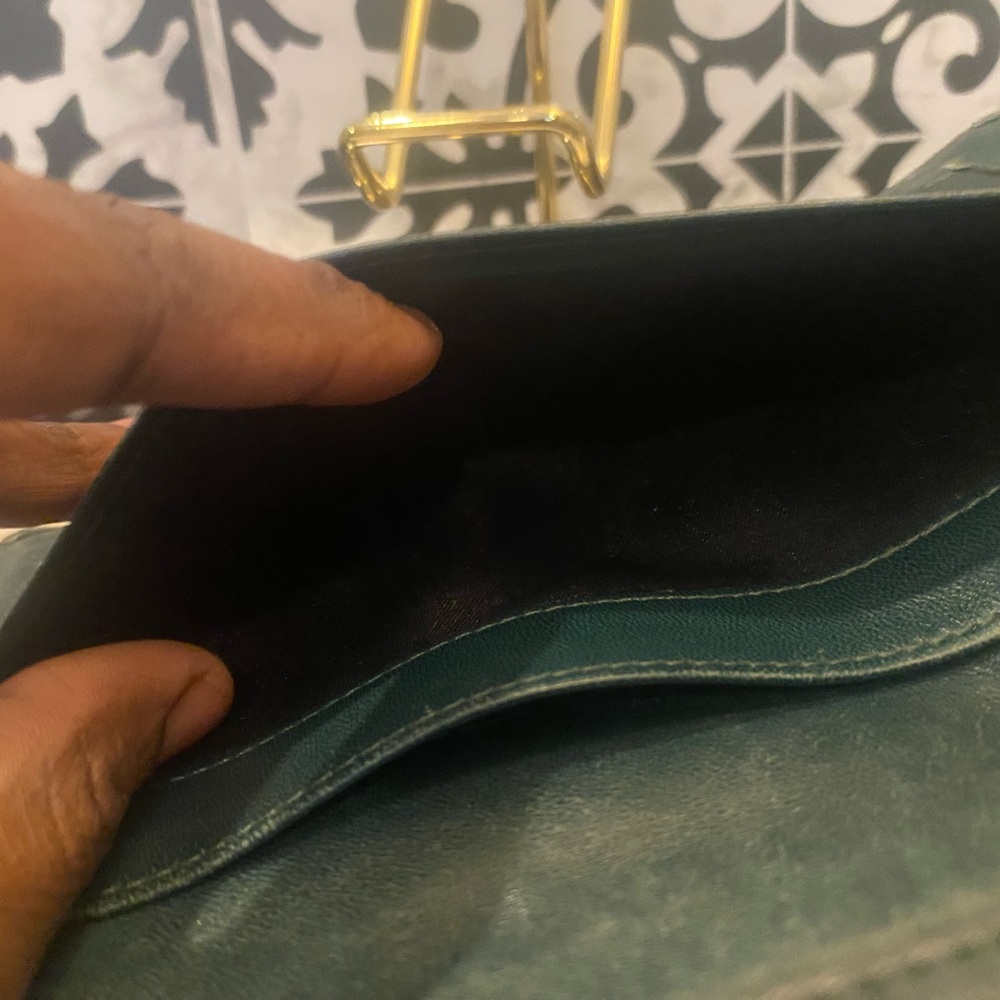 GUC Chanel Camellia bifold wallet green - Picture 7 of 12